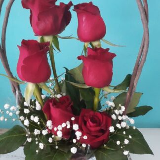 6 Roses in a Basket